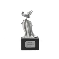 Royal Selangor Daffy Duck Figurine - Limited Edition Batman Cosplay -Disney 0179046 3