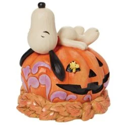 Peanuts By Jim Shore - Snoopy Laying On Pumpkin - Halloween Snoopy -Disney 6008966 2
