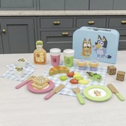 Bluey Wooden Picnic Set 12 Bluey Wooden Picnic Set -Disney BLU246C 4