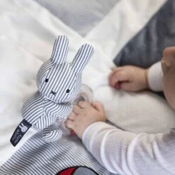 Miffy Fun At The Sea - Miffy Ring Rattle -Disney MF703 3