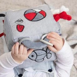 Miffy Fun At The Sea - Miffy Activity Cube -Disney MF706 8