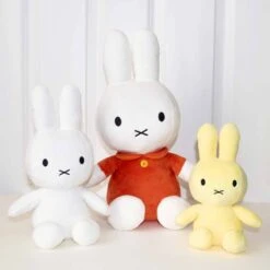Miffy Trend - Miffy Plush Yellow 20cm -Disney MF7419 2