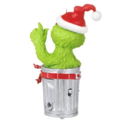 2022 Hallmark Keepsake Ornament - Sesame Street Oscar The Grouch Peekbuster With Motion-Activated Sound -Disney QXI7296 2