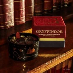Harry Potter X Short Story Candle - Gryffindor -Disney SSWB HP 2201 5