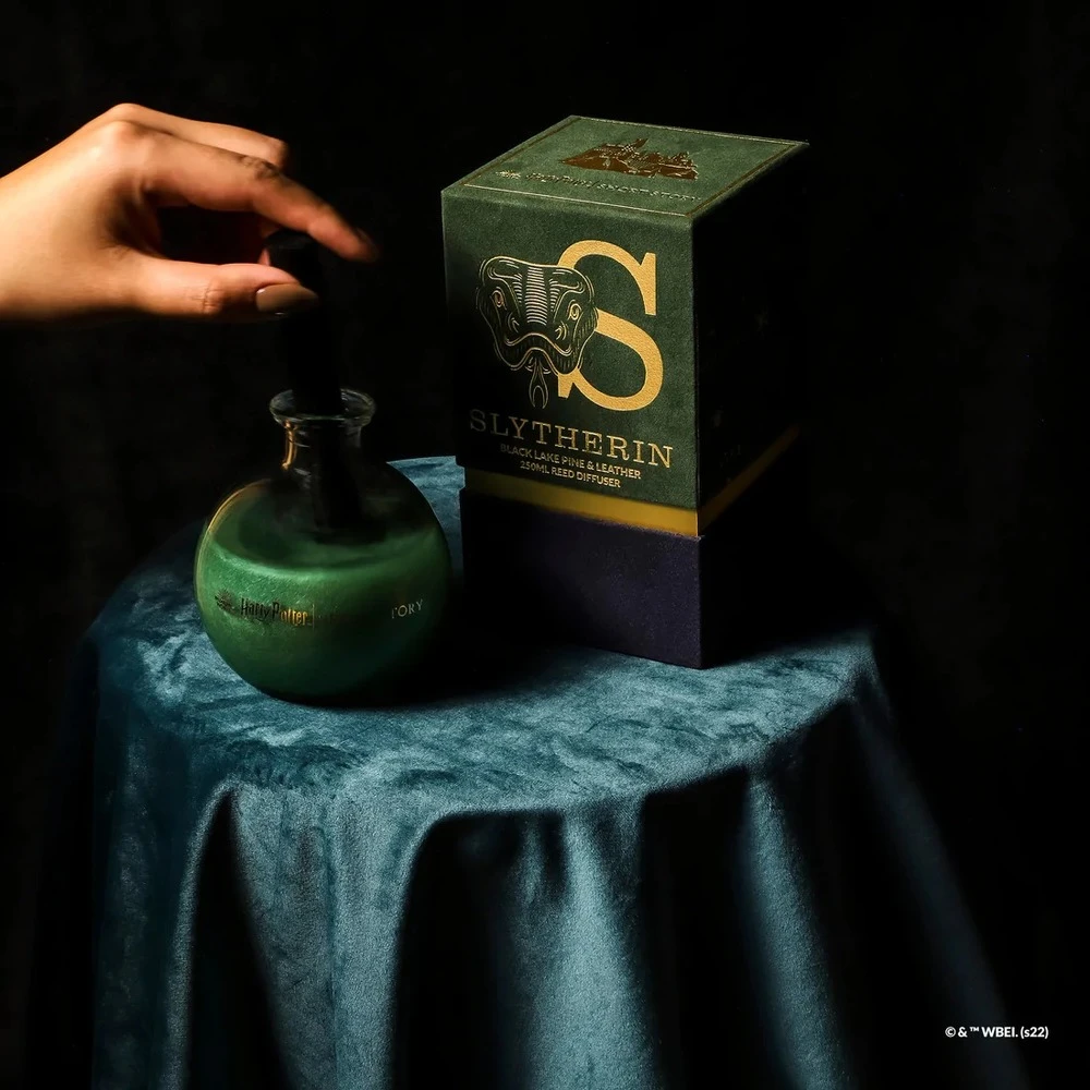 Harry Potter X Short Story Diffuser - Slytherin 5 Harry Potter X Short Story Diffuser - Slytherin - Image 3