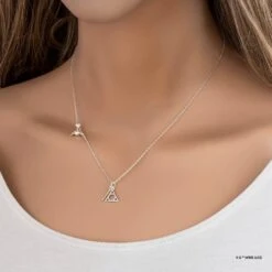 Harry Potter X Short Story Necklace - Deathly Hallows - Silver 12 Harry Potter X Short Story Necklace - Deathly Hallows - Silver -Disney SSWBN HP 2201SI 4